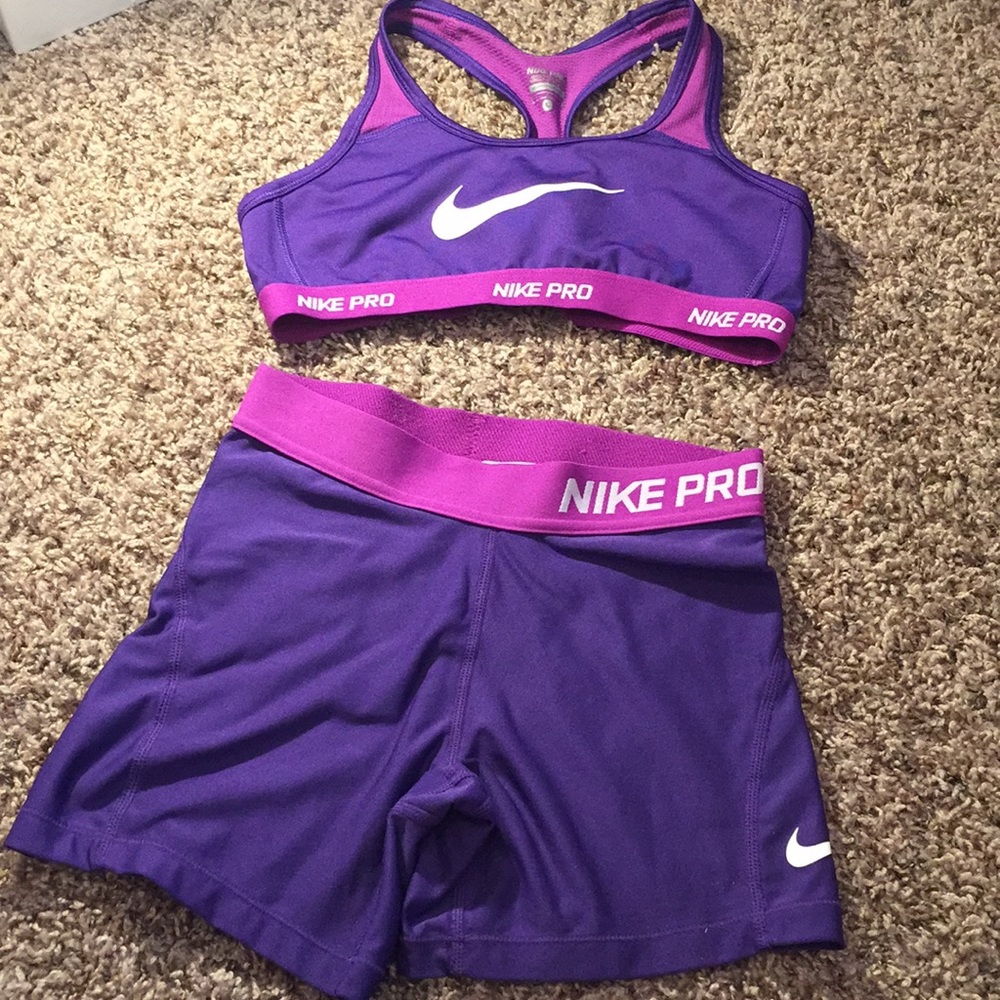 Nike pro sports bra and shorts set